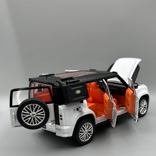 Diecast 1:24 Defender Model – Premium Alloy Off-Road SUV Toy with Openable Doors