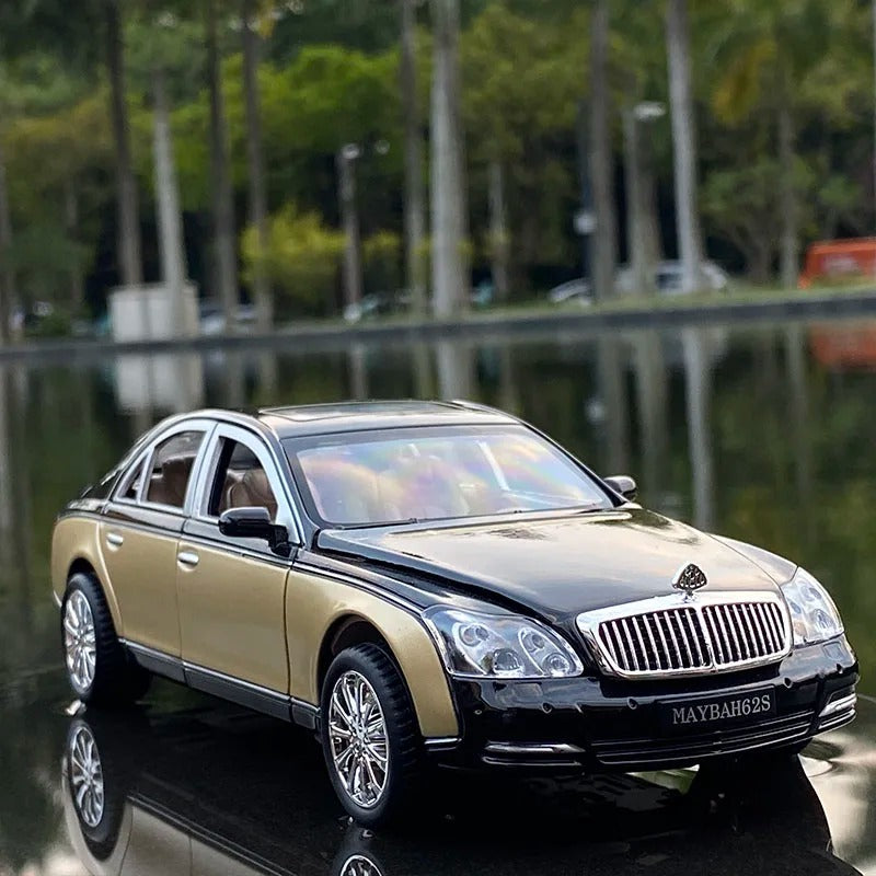 Diecast 1:24 Maybach S-650 62S