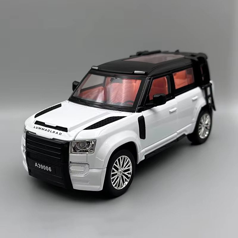 Diecast 1:24 Defender Model – Premium Alloy Off-Road SUV Toy with Openable Doors