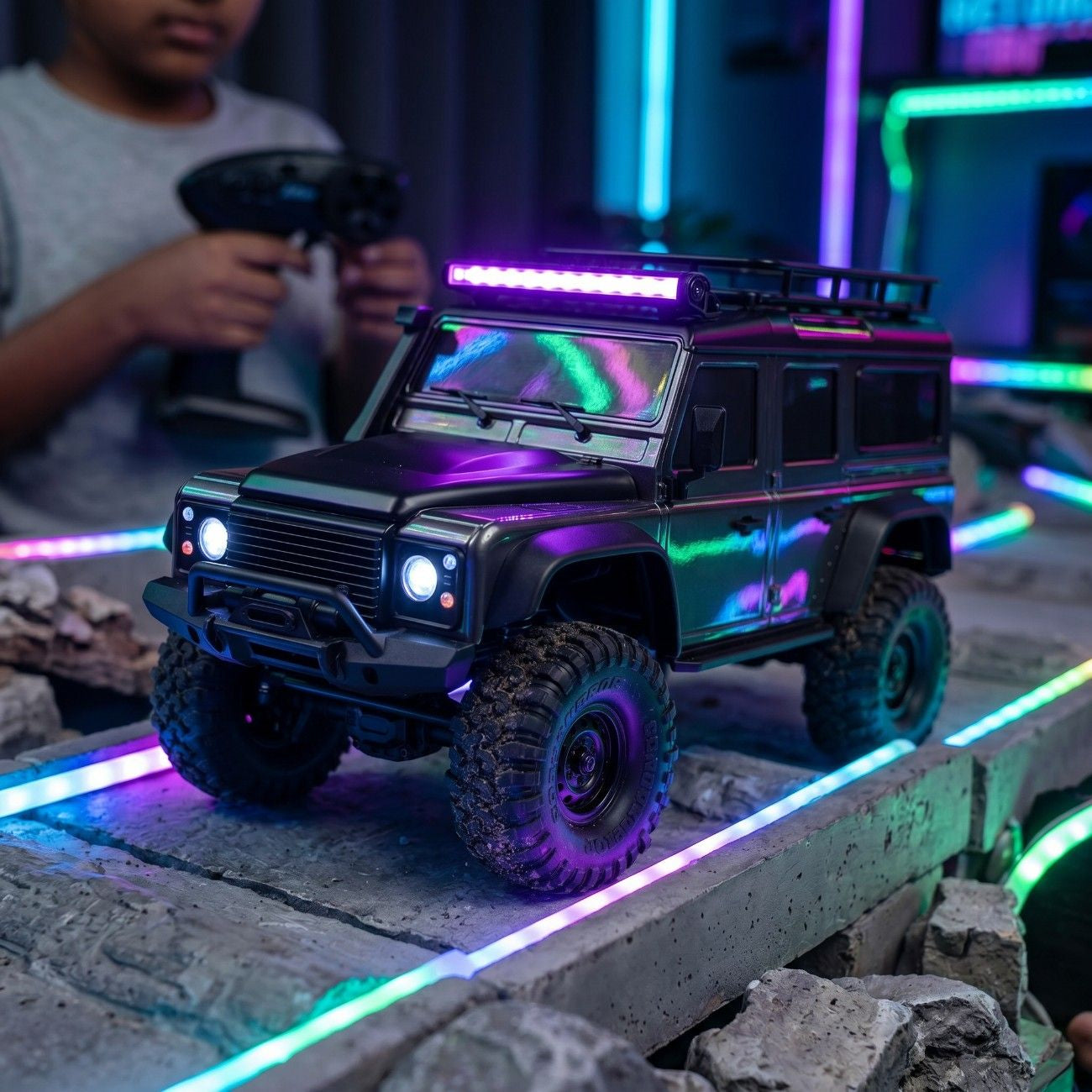 1/16 Scale RC 4WD Trail Truck RTR with 2.4GHz Remote – IPX4 Waterproof
