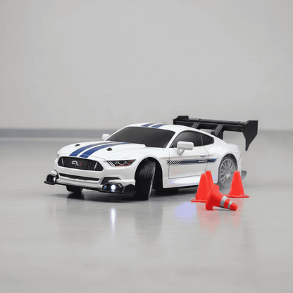1.24 Scale High-Speed 4WD RC Drift Car 20KMH