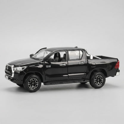Exquisite Diecast Toyota Hilux Model Car – Premium Alloy Collectible (1:27 Scale)