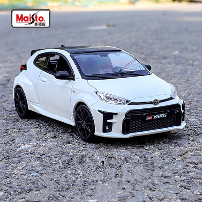 Diecast 1:24 Toyota Yaris Model Car – Realistic Alloy Hatchback Toy with Openable Doors