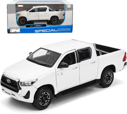 Exquisite Diecast Toyota Hilux Model Car – Premium Alloy Collectible (1:27 Scale)