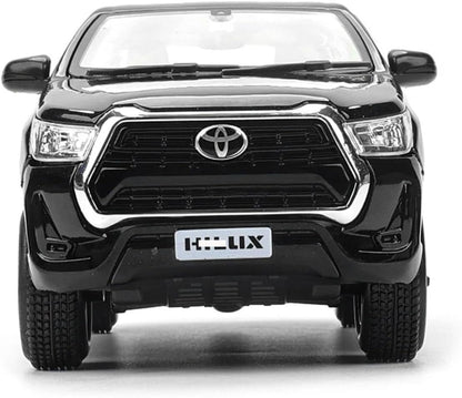 Exquisite Diecast Toyota Hilux Model Car – Premium Alloy Collectible (1:27 Scale)
