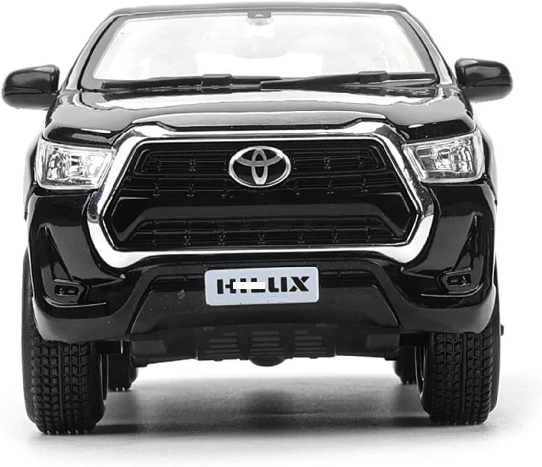 Exquisite Diecast Toyota Hilux Model Car – Premium Alloy Collectible (1:27 Scale)