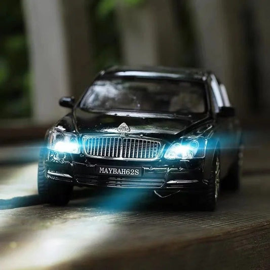 Diecast 1:24 Maybach S-650 62S
